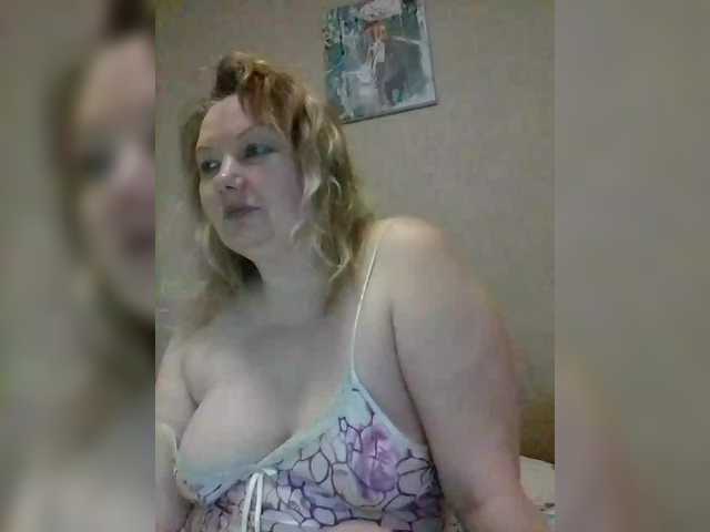 LucyAlexis's BongaCams show and profile