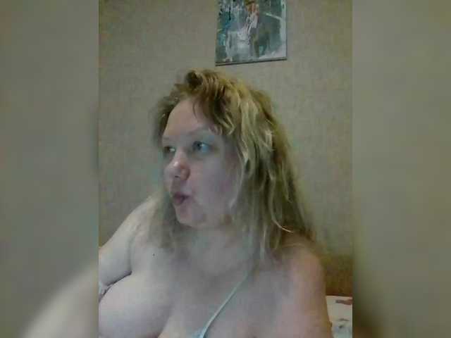 видео с LucyAlexis