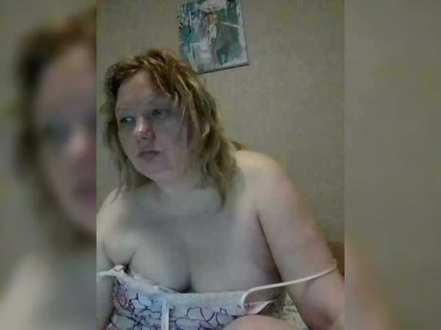 LucyAlexis's BongaCams show and profile