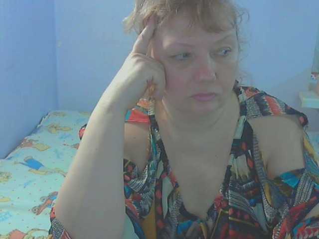 LucyAlexis's BongaCams show and profile