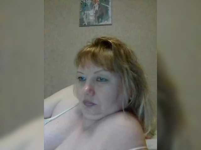 LucyAlexis's BongaCams show and profile