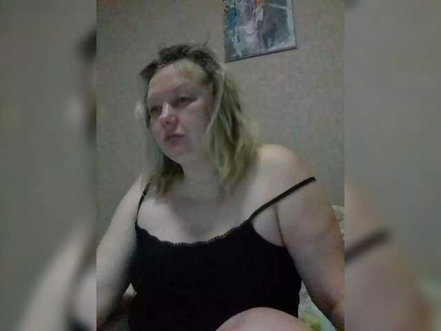 LucyAlexis's BongaCams show and profile