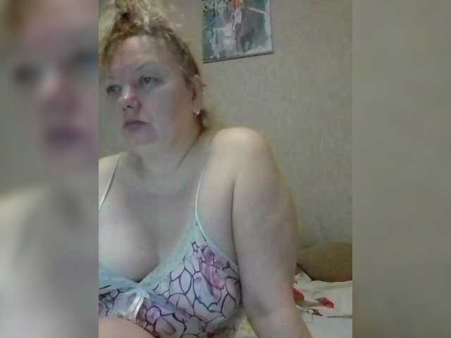 LucyAlexis's BongaCams show and profile