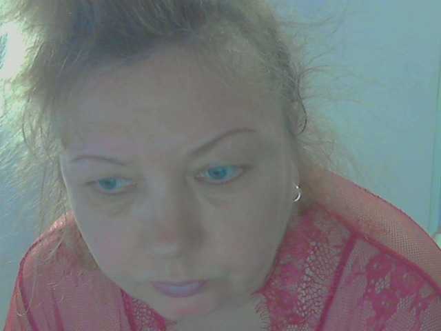 LucyAlexis's BongaCams show and profile