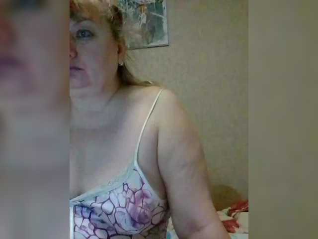 LucyAlexis's BongaCams show and profile