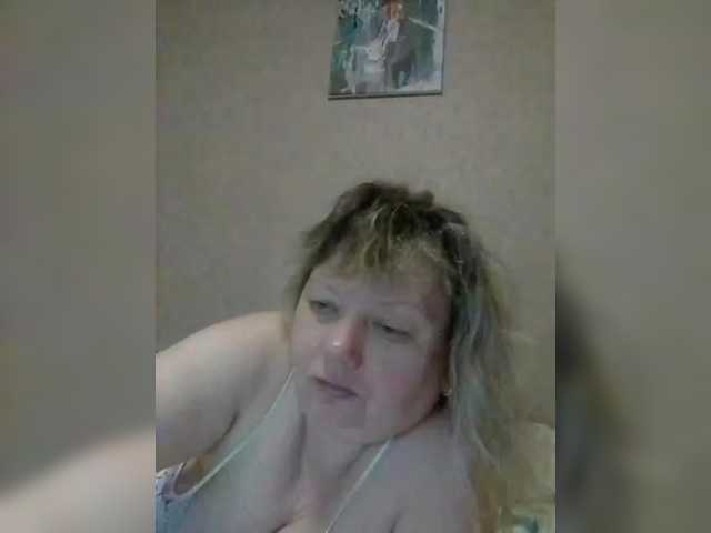 LucyAlexis's BongaCams show and profile