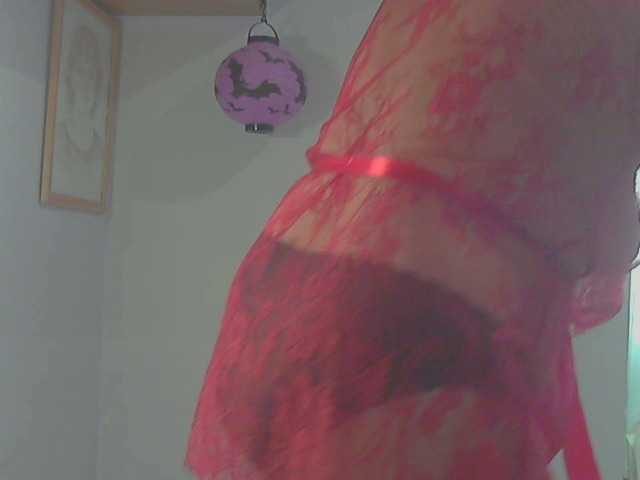 LucyAlexis's BongaCams show and profile