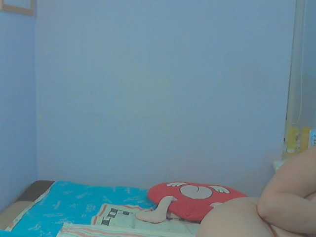 LucyAlexis from BongaCams