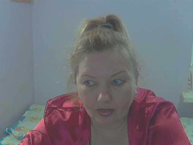 LucyAlexis's BongaCams show and profile