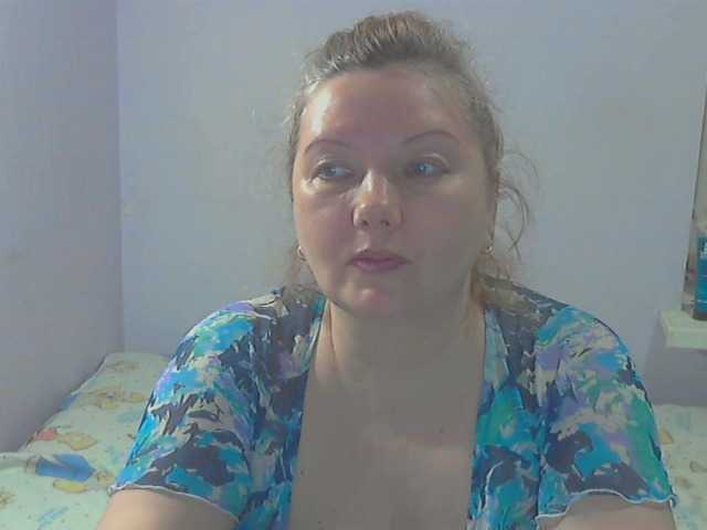 LucyAlexis's BongaCams show and profile