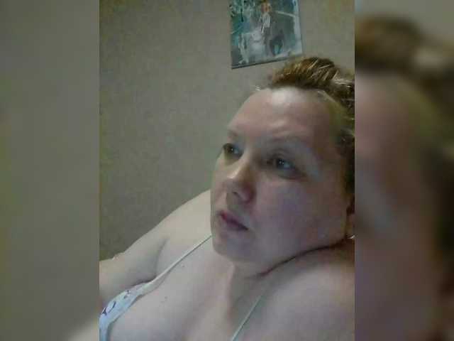 LucyAlexis's BongaCams show and profile