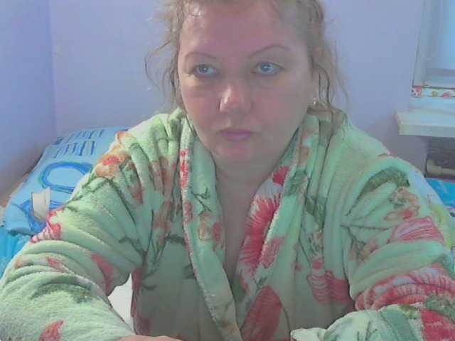 LucyAlexis's BongaCams show and profile