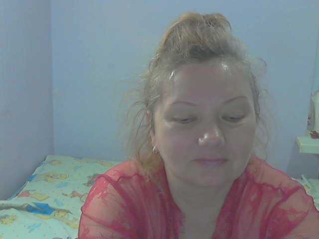 LucyAlexis's BongaCams show and profile