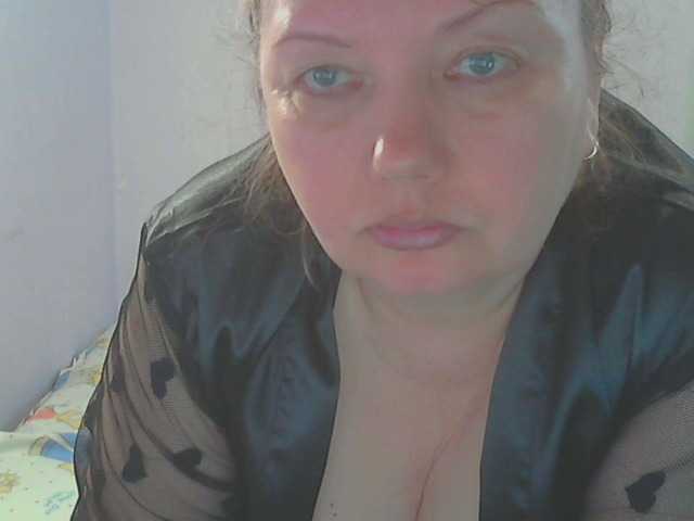 LucyAlexis's BongaCams show and profile