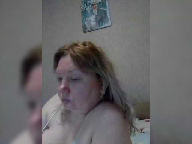 LucyAlexis's BongaCams show and profile