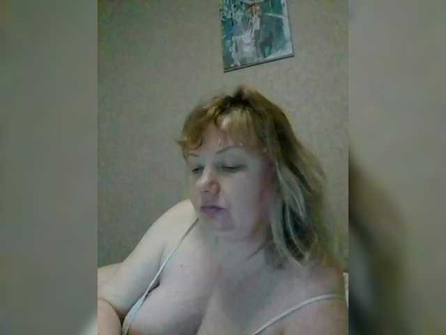 LucyAlexis's BongaCams show and profile