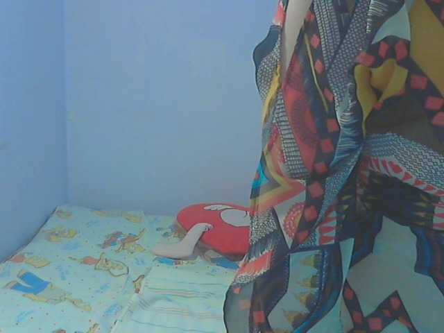 LucyAlexis's BongaCams show and profile