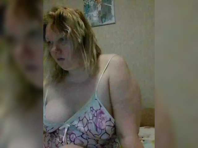 LucyAlexis's BongaCams show and profile