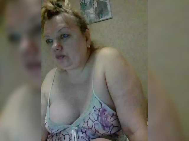 LucyAlexis's BongaCams show and profile