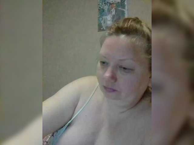 LucyAlexis's BongaCams show and profile