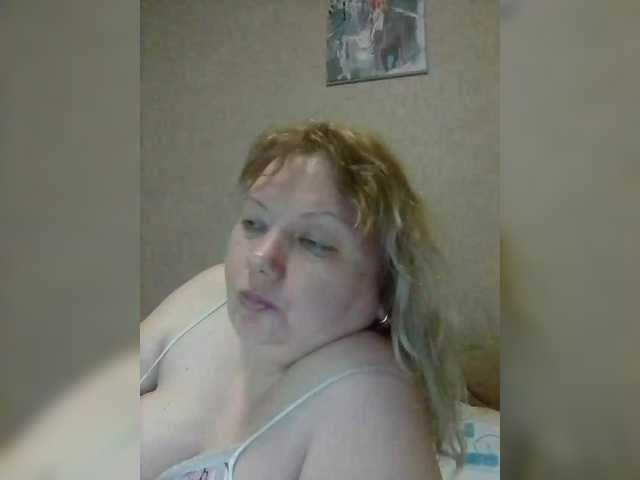 LucyAlexis's BongaCams show and profile