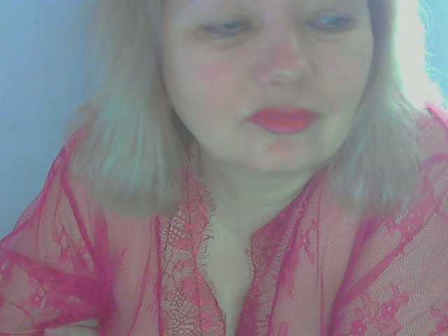 LucyAlexis's BongaCams show and profile