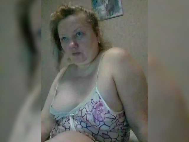 LucyAlexis's BongaCams show and profile