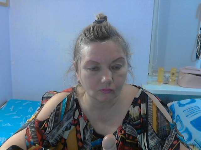 LucyAlexis from BongaCams