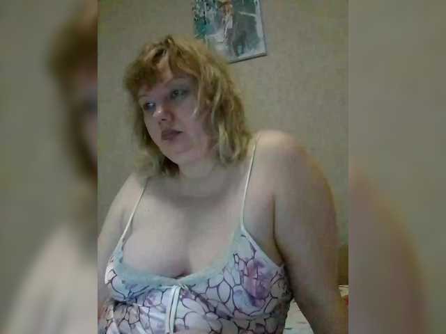 LucyAlexis's BongaCams show and profile