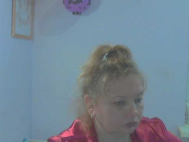 LucyAlexis's BongaCams show and profile