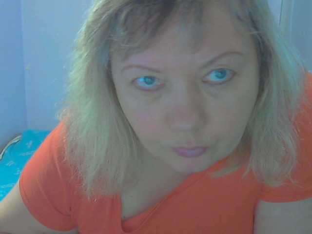 LucyAlexis's BongaCams show and profile