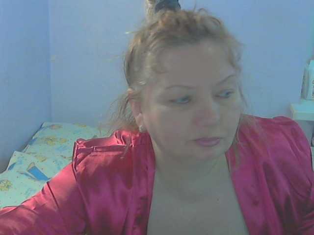 LucyAlexis's BongaCams show and profile