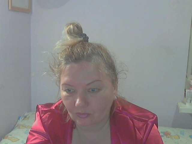 LucyAlexis's BongaCams show and profile