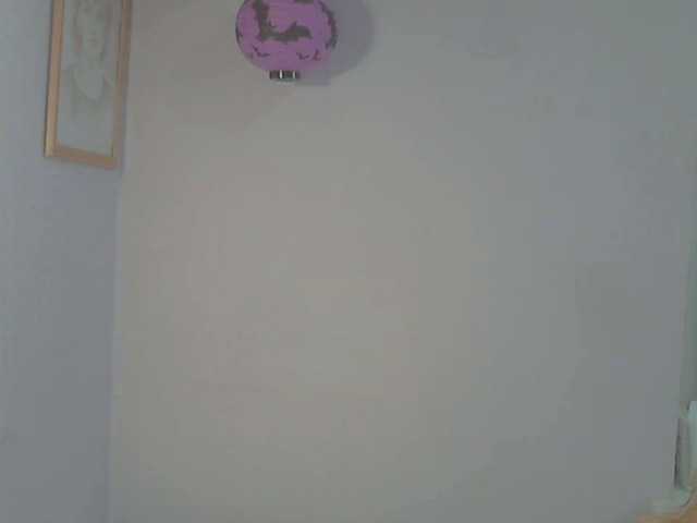 LucyAlexis's BongaCams show and profile