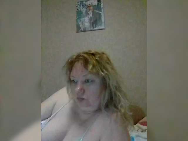 LucyAlexis's BongaCams show and profile