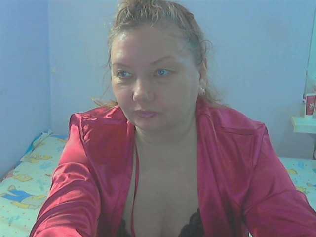 LucyAlexis's BongaCams show and profile