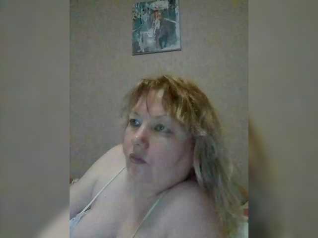 LucyAlexis's BongaCams show and profile