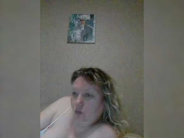 LucyAlexis's BongaCams show and profile