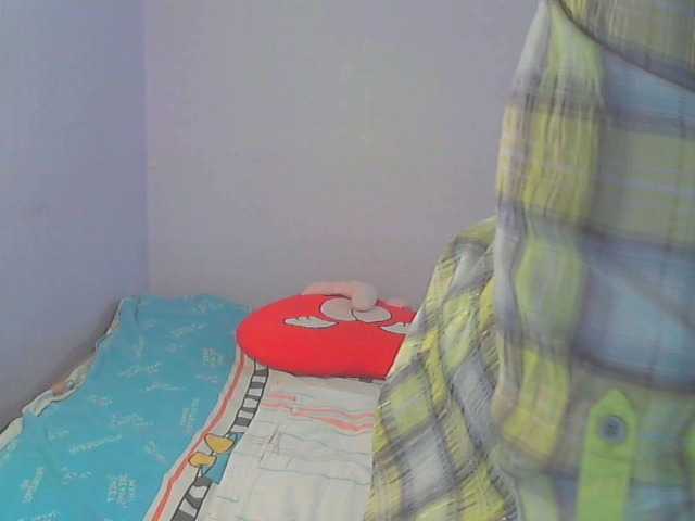 LucyAlexis's BongaCams show and profile