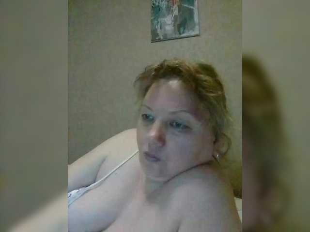 LucyAlexis's BongaCams show and profile