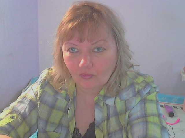 LucyAlexis's BongaCams show and profile