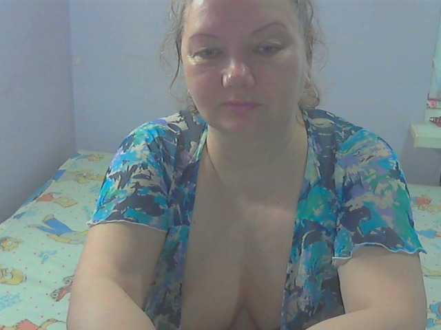 LucyAlexis's BongaCams show and profile