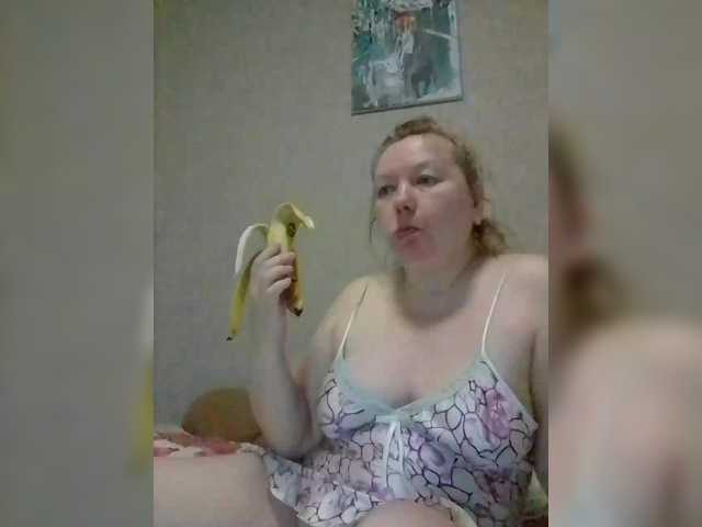 LucyAlexis's BongaCams show and profile