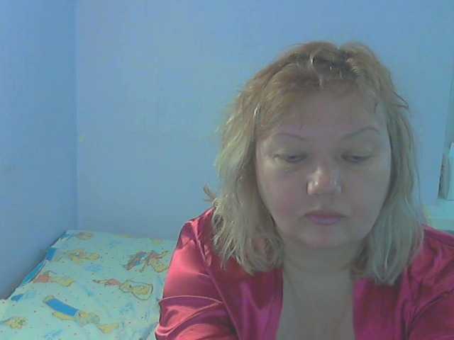 LucyAlexis's BongaCams show and profile