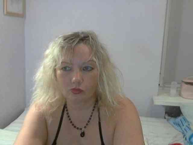 LucyAlexis webcam
