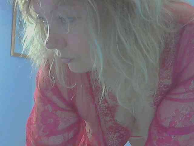 LucyAlexis Live Webcam on BongaCams