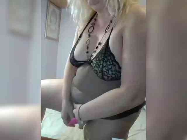 LucyAlexis LucyAlexis