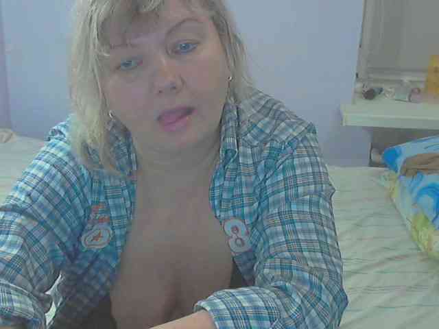 LucyAlexis webcam