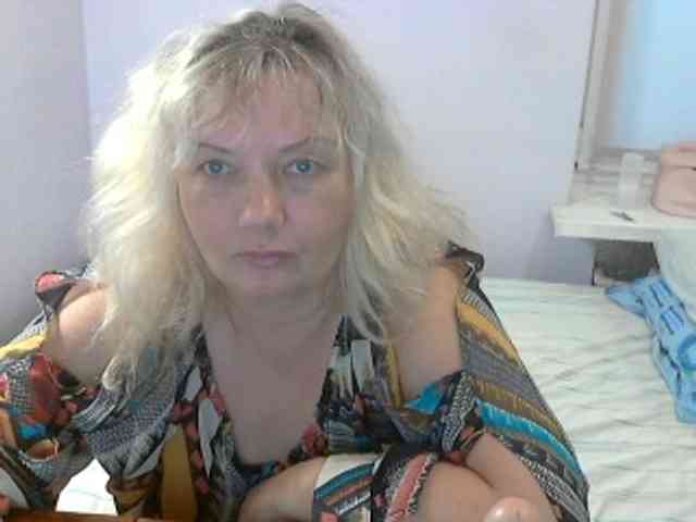 LucyAlexis webcam