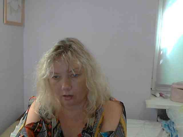 LucyAlexis webcam